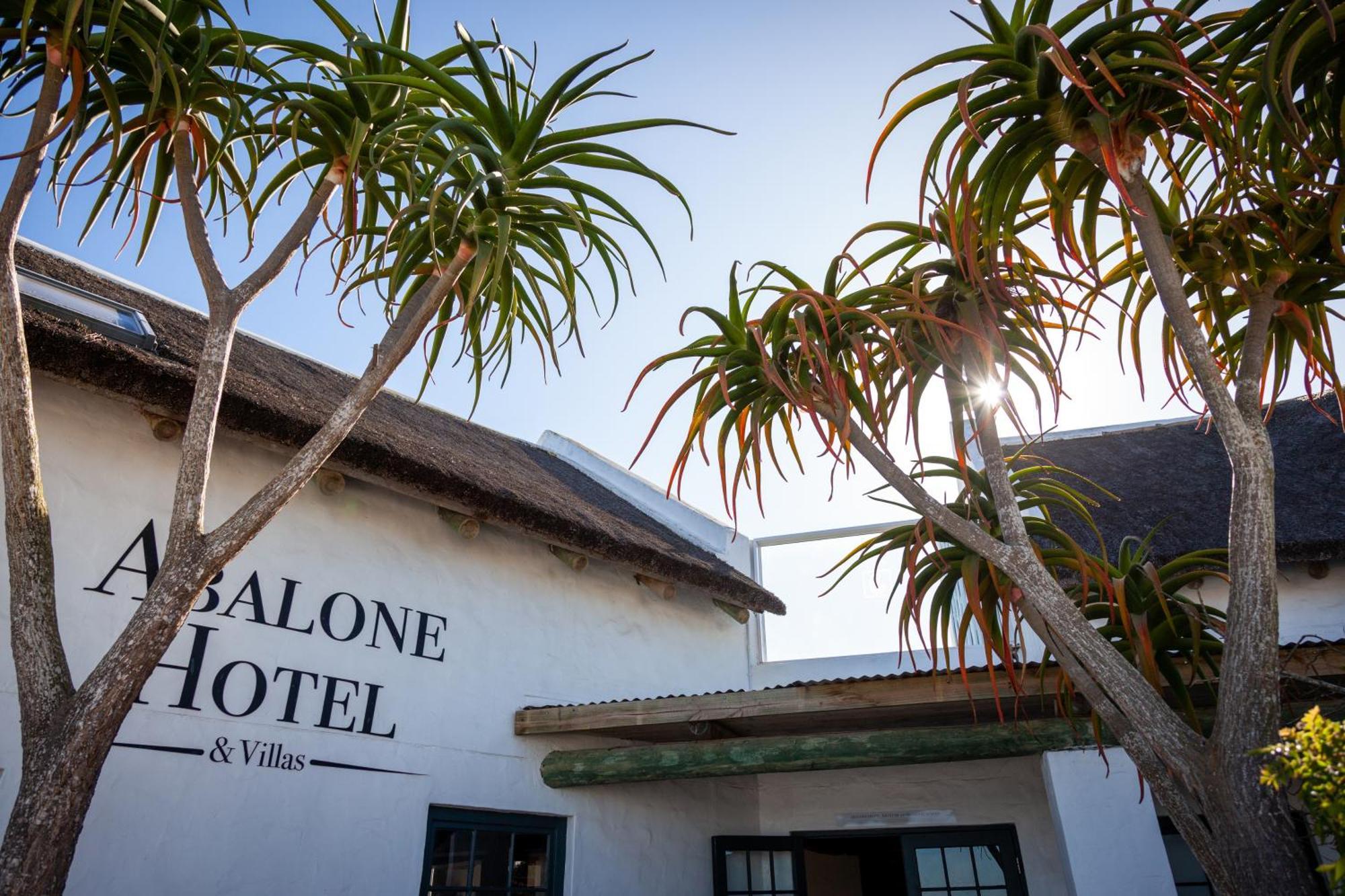 פטרנוסטר Abalone Hotel & Villas מראה חיצוני תמונה