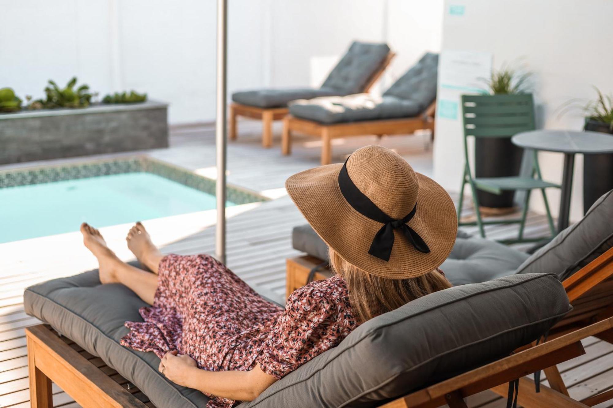 פטרנוסטר Abalone Hotel & Villas מראה חיצוני תמונה