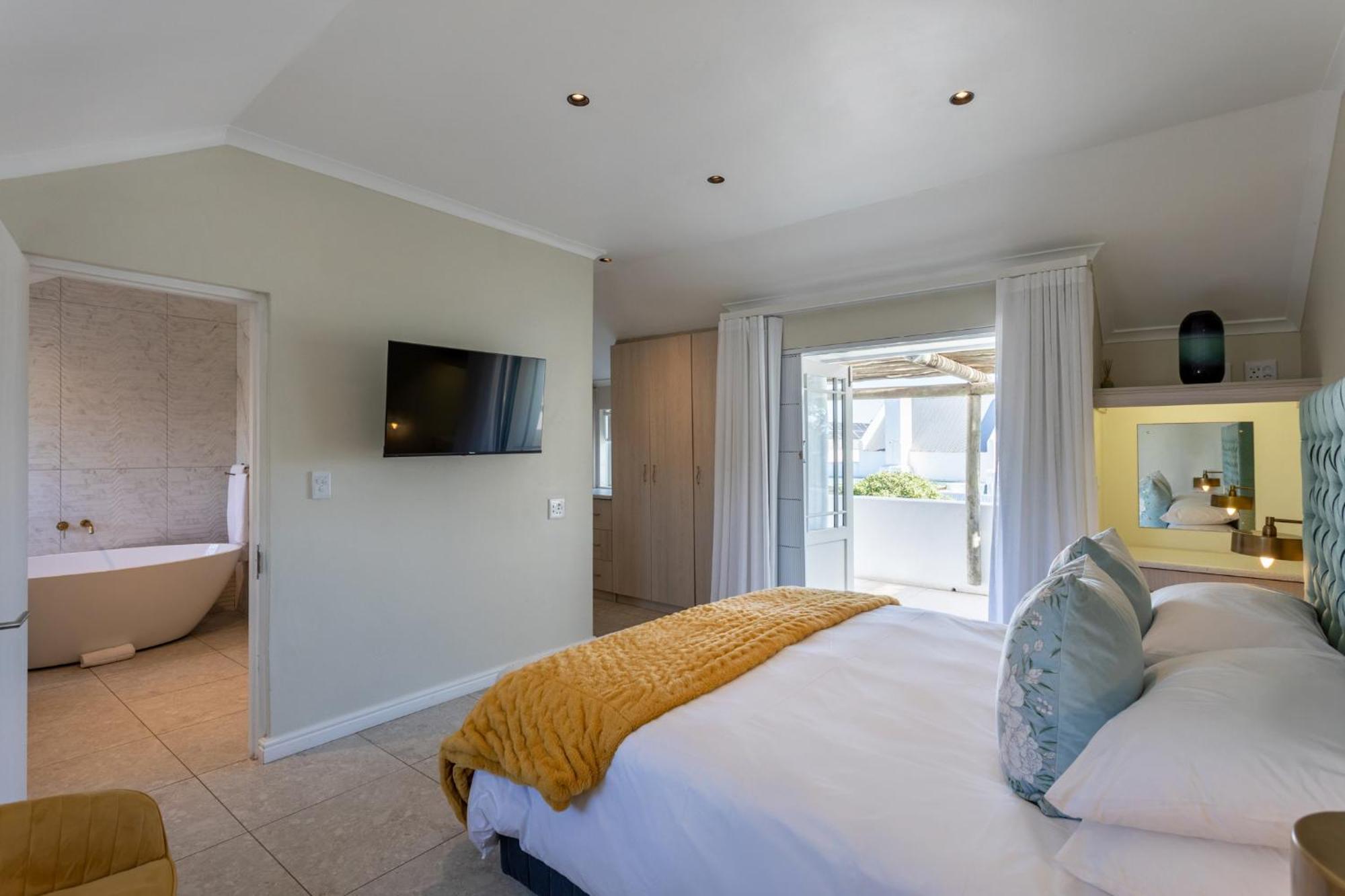 פטרנוסטר Abalone Hotel & Villas מראה חיצוני תמונה